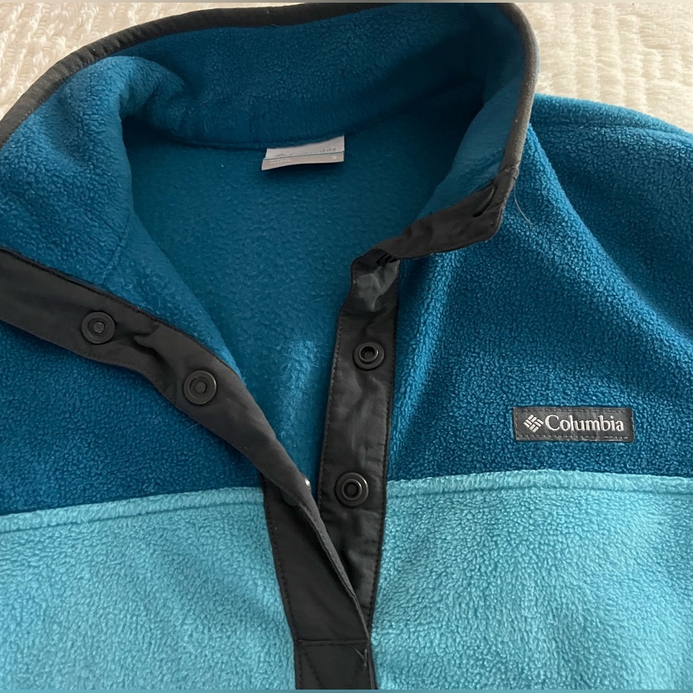 COLUMBIA blue fleece- barely worn